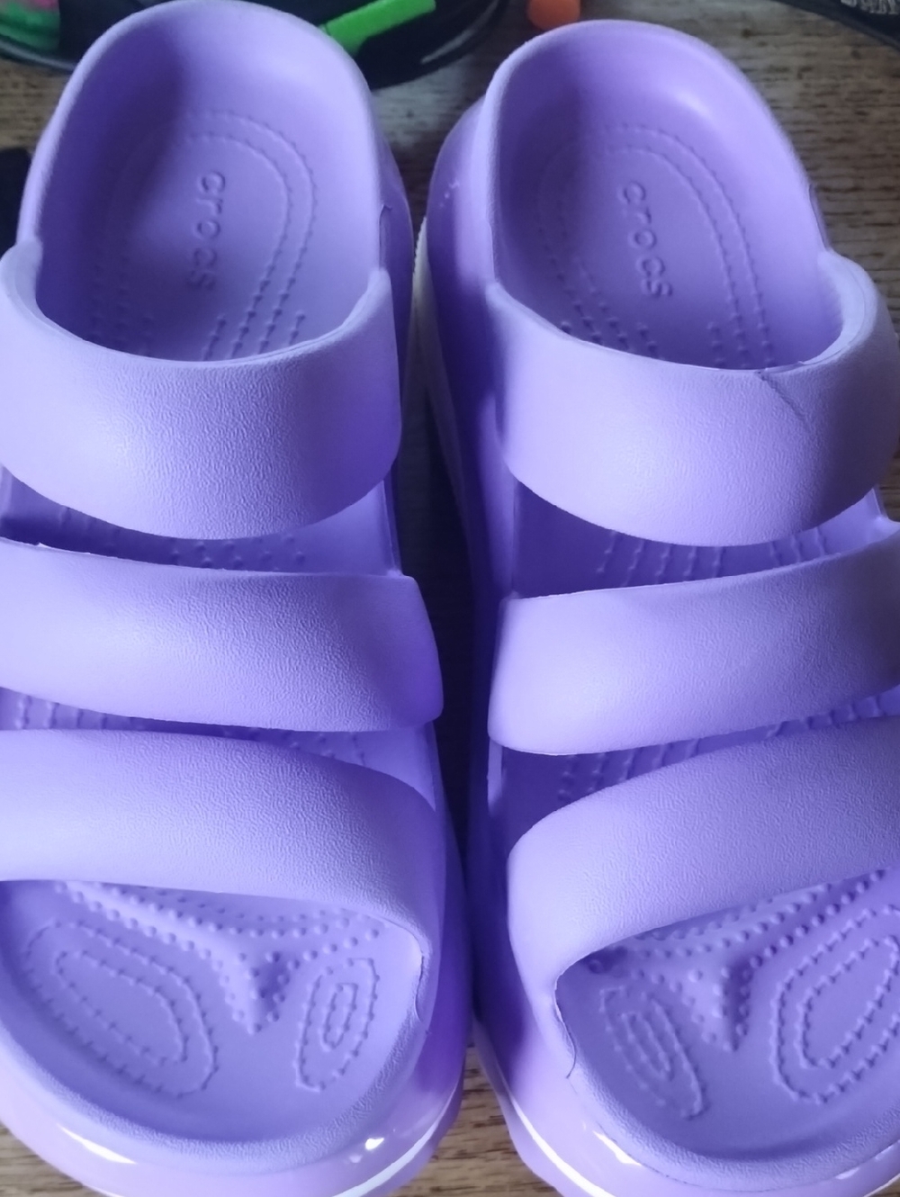 CROCS Women's Lavender Strap Platform Sandals